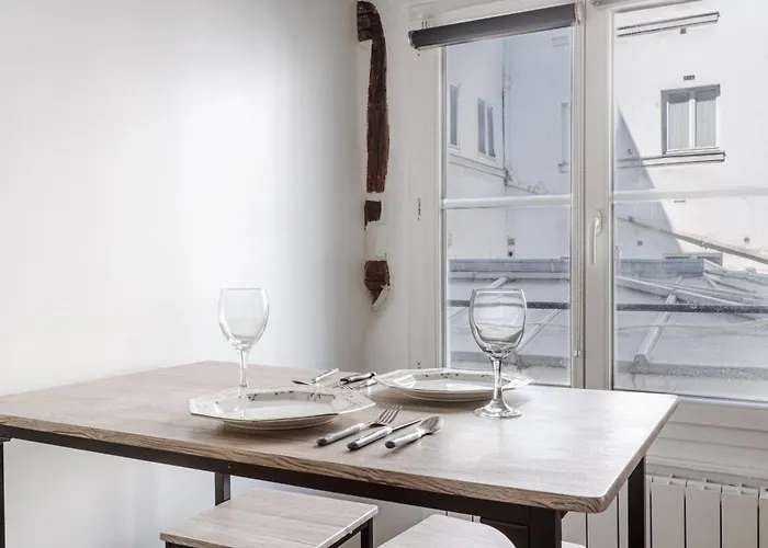 Lägenhet Cosy 3p Quartier Republique *